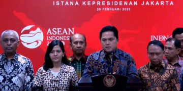 Erick Thohir (podium) beserta jajaran pengurus PSSI 2023/Biro Pers Media dan Informasi Sekretariat Presiden/tangkapan layar