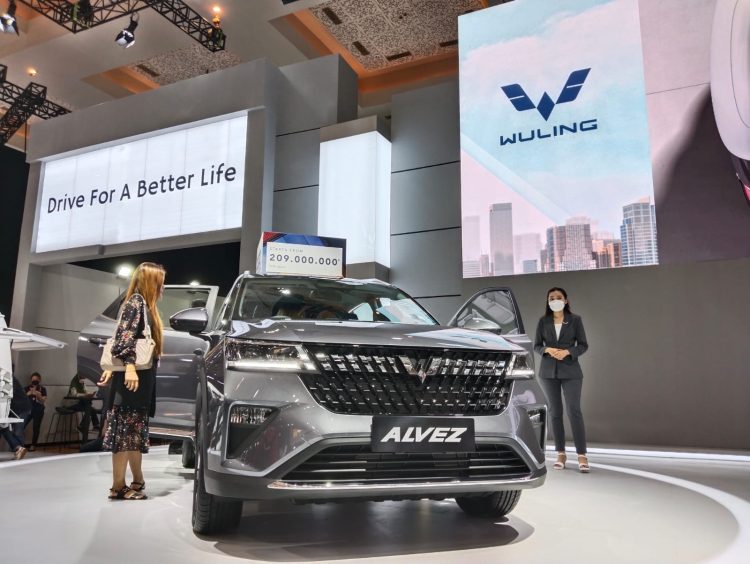 Mobil Wuling Alvez di pameran IIMS 2023 (SuaraNusantara/Ifn)