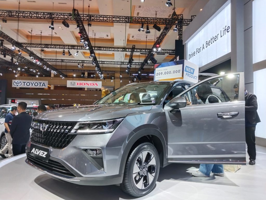 Mobil Wuling Alvez di pameran IIMS 2023 (SuaraNusantara/Ifn)
