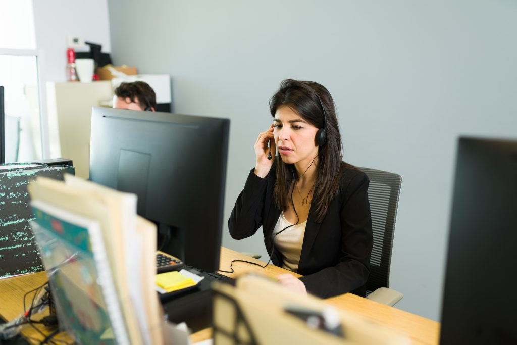 Ilustrasi Call Center( Freepik)