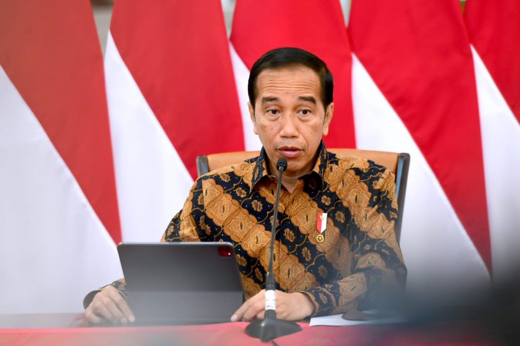 Jokowi ungkap perizinan investasi masih lama (Foto: Setkab)