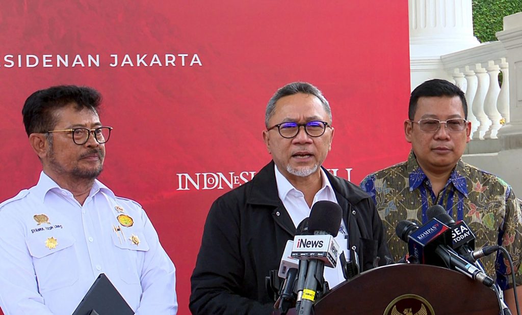 Zulkifli Hasan saat konferensi pers (Foto: BPMI Setpres)