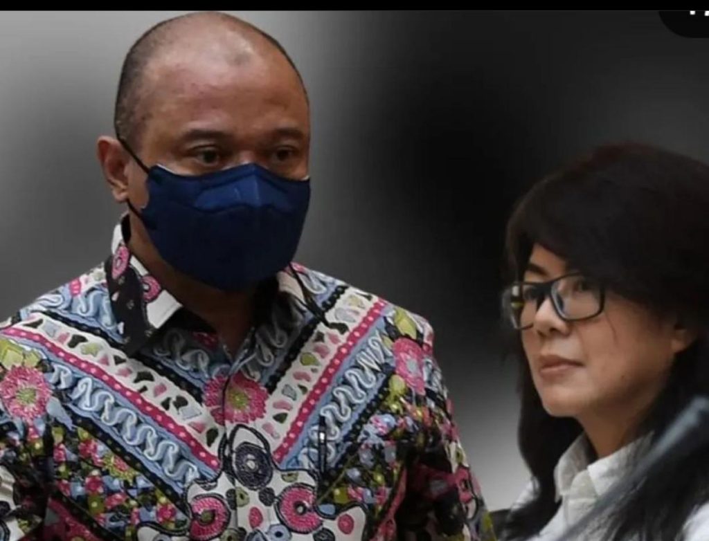Linda Pujiastuti dengan Teddy Minahasa Putra (Instagram/@duniadalamperistiwa)