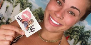mantan petarung UFC jual Kiss Card di OnlyFans (Instagram/@paigevanzant)
