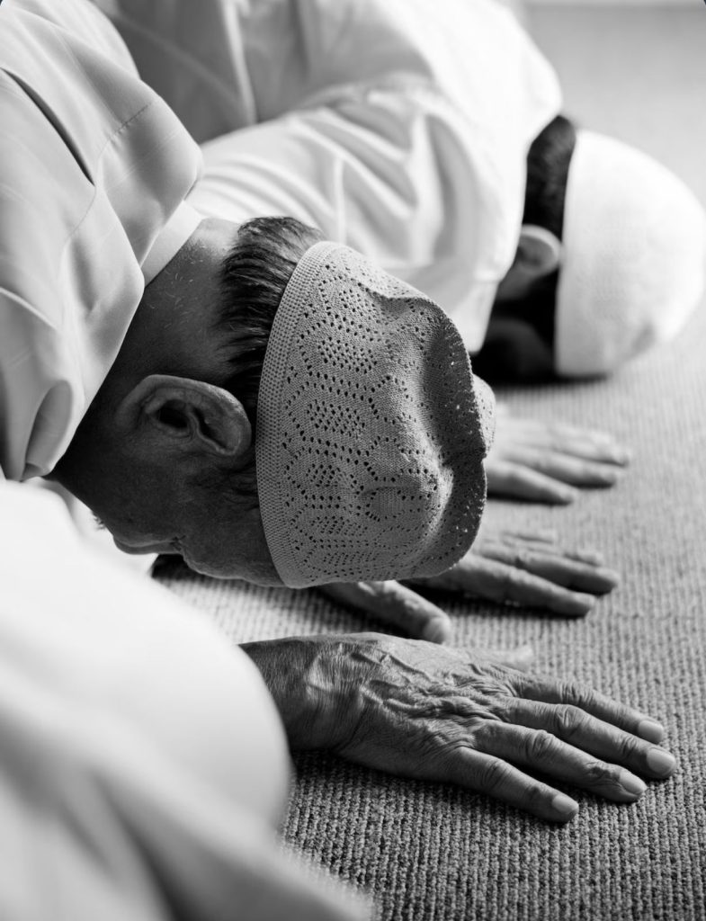 Sholat Tarawih dibulan suci Ramadhan (Ilustrasi freepik)