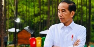 Presiden Jokowi Tinggalkan Kampung Halaman Hadiri Pengumuman Ganjar Capres 2024 di Istana Batu Tulis