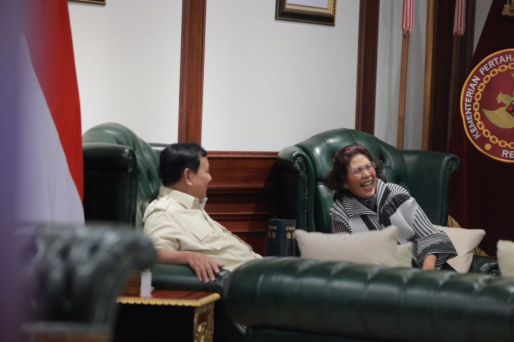 momen pertemuan Susi Pudjiastuti dan Prabowo Subianto (foto : tweet @susipudjiastuti)