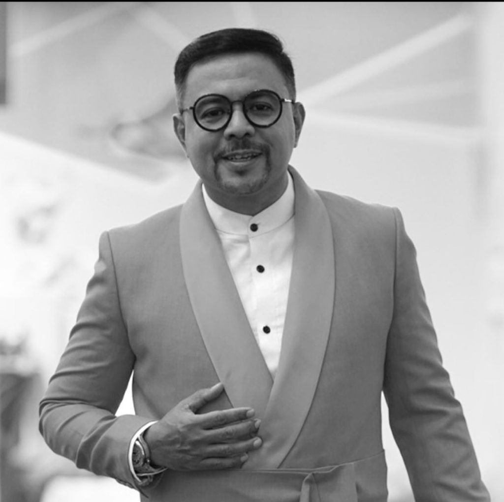 Profil carlo saba ( instagram Kahitna )