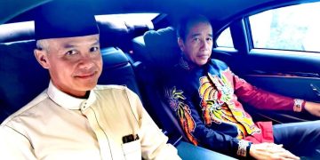 dok istimewa Ganjar satu mobil dengan Jokowi