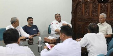 Pertemuan Ganjar dengan Ketua Serikat Pekerja / SS IG Ganjar Pranowo