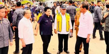 Jokowi bersama menterinya tinjau jalanan rusak di Lampung SS IG Jokowi