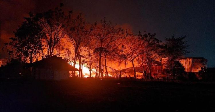 Pabrik Plastik di Kosambi Tangerang Ludes Terbakar ( Tangkapan Layar Instagram )