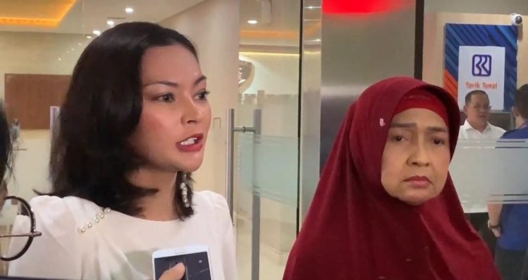 Leviana Nababan Juru bicara AAFS didampingi ibu korban melaporkan Sugeng ke Bareskrim / SS Istimewa