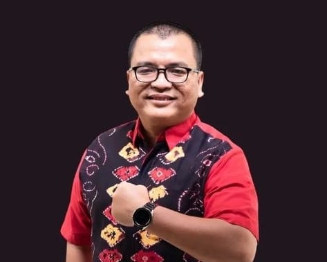 Denny Indrayana Pakar Hukum Tata Negara diposlikan kasus pembocoran rahasia negara putusan Mk (Instagram/@dennyindrayana99)