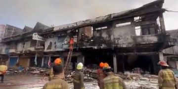 Kebakaran Di Pasar Caringin Bandung Menewaskan 1 Orang ( Tangkapan Layar Twitter )