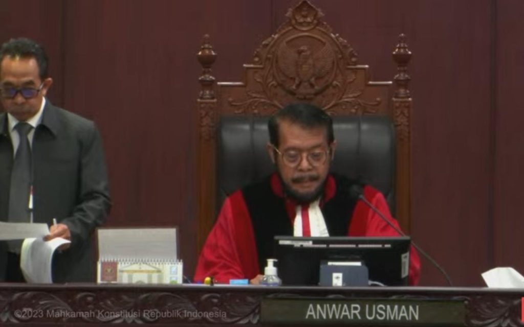 Ketua MK Anwar Usman bajakan putusan sistem gugatan pemilu / edw