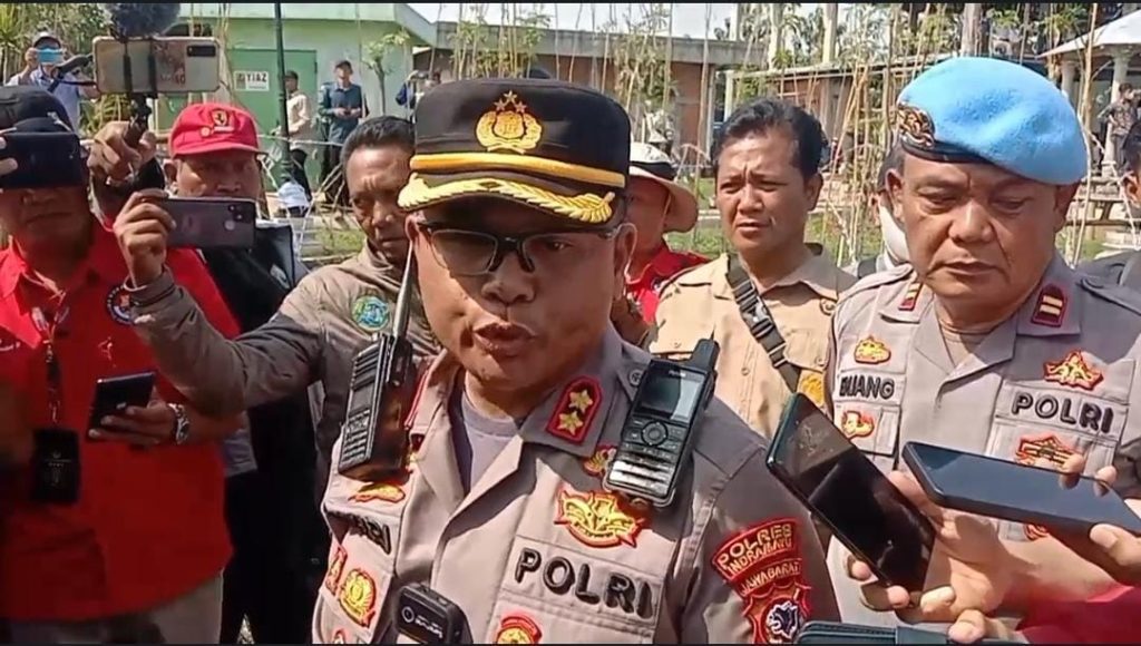 Kapolres Indramayu Lakukan pengamanan aksi demo di ponpes Al Zaytun / istimewa