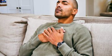 Ilustrasi pernapasan dada (iStockphoto)