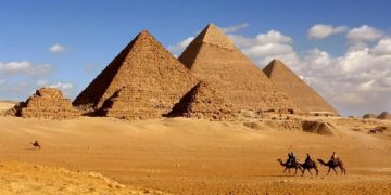 Piramida Agung Giza (Dok ist)