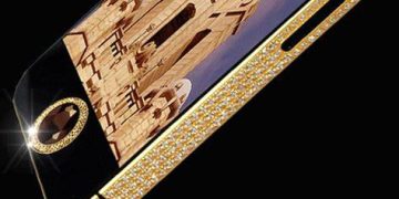 Ilustrasi HP termahal (daily-news.gr)