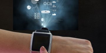 Wearable-technology-in-Fintech(medtechasia.in)