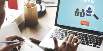 Membuat Profil Linked In yang Profesional: Langkah-langkah Penting untuk Mendapatkan Perhatian Rekruter