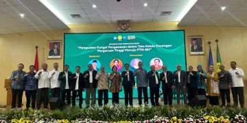 Marinus Gea saat menghadiri seminar di UNJ (Suaranusantara/Panius Z)