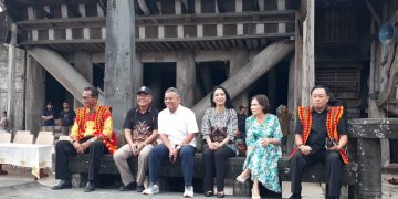 Dihadapan Suahasil Nazara, Warga Bawomataluo Tolak Usulan Perubahan Rumah Adat Nias di TMII