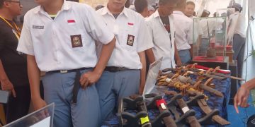 Dinas Pendidikan dan Kebudayaan Provinsi Banten gelar Museum Keliling di SMKN 2 Kota Tangerang
