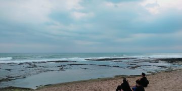 Pantai Cibobos, Cihara, menjadi salah satu objek yang masuk ke dalam kawasan Geopark Bayah Dome.(Def)