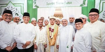 Anies Baswedan dan Cak Imin hadiri pernikahan anak Riziq Shihab