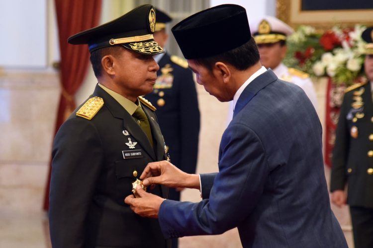 Jokowi Tunjuk Agus Subiyanto Sebagai KSAD