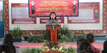 Sorta Delima Tobing saat membuka acara keterampilan bagi warga binaan