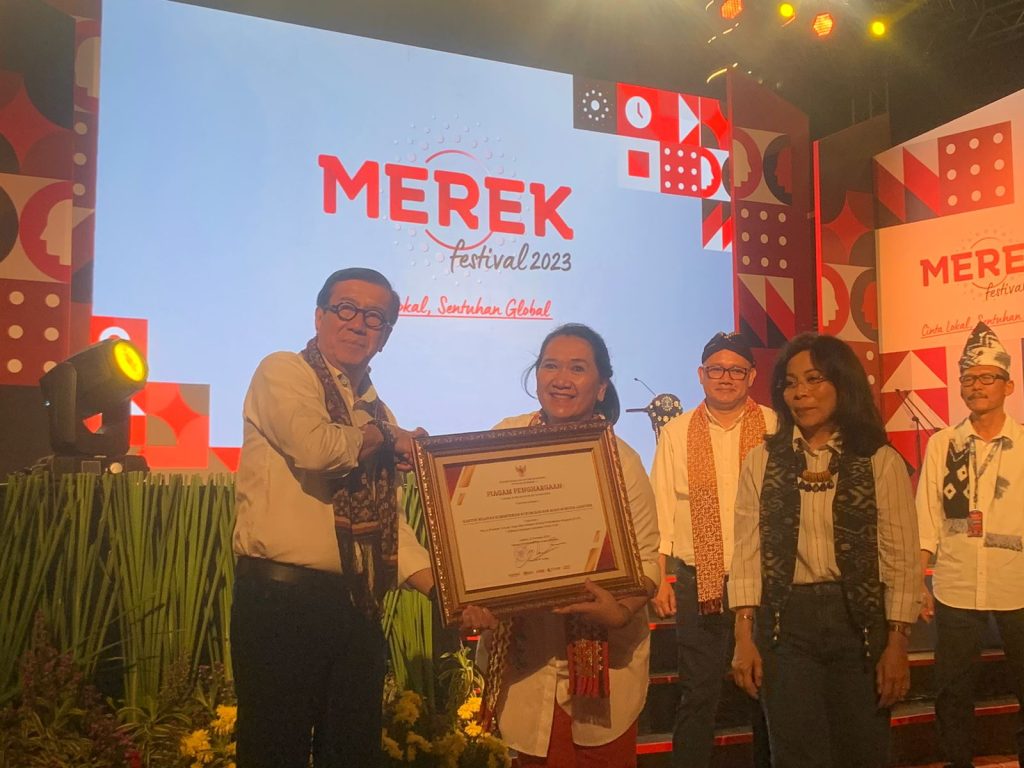 Yasonna Laoly dan Sorta Delima Tobing