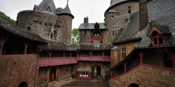 Castell Coch, Kastil Bergaya Gothic Revival di Wales