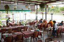 salah satu resturant tepi sungai di Ayutthaya (thailand tourism)