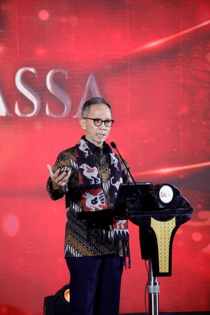 Ketua Dewan Komisioner OJK Mahendra Siregar