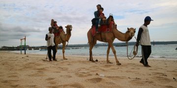 Pantai Kelan (TripAdvisor)