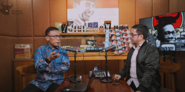 Masinton Pasaribu dan Marinus Gea