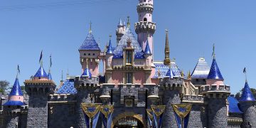 Tips Berwisata di Disneyland Agar Liburanmu Menyenangkan
