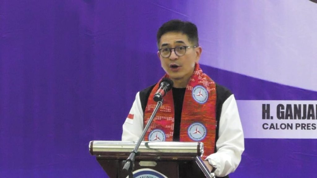 Ketua TPN Ganjar-Mahfud, Arsjad Rasjid saat memberikan sambutan di Deklarasi FKLPDK di Hotel 678, Jakarta Timur, pada Selasa (28/11/2023). (Foto Ilham/Suaranusantara)