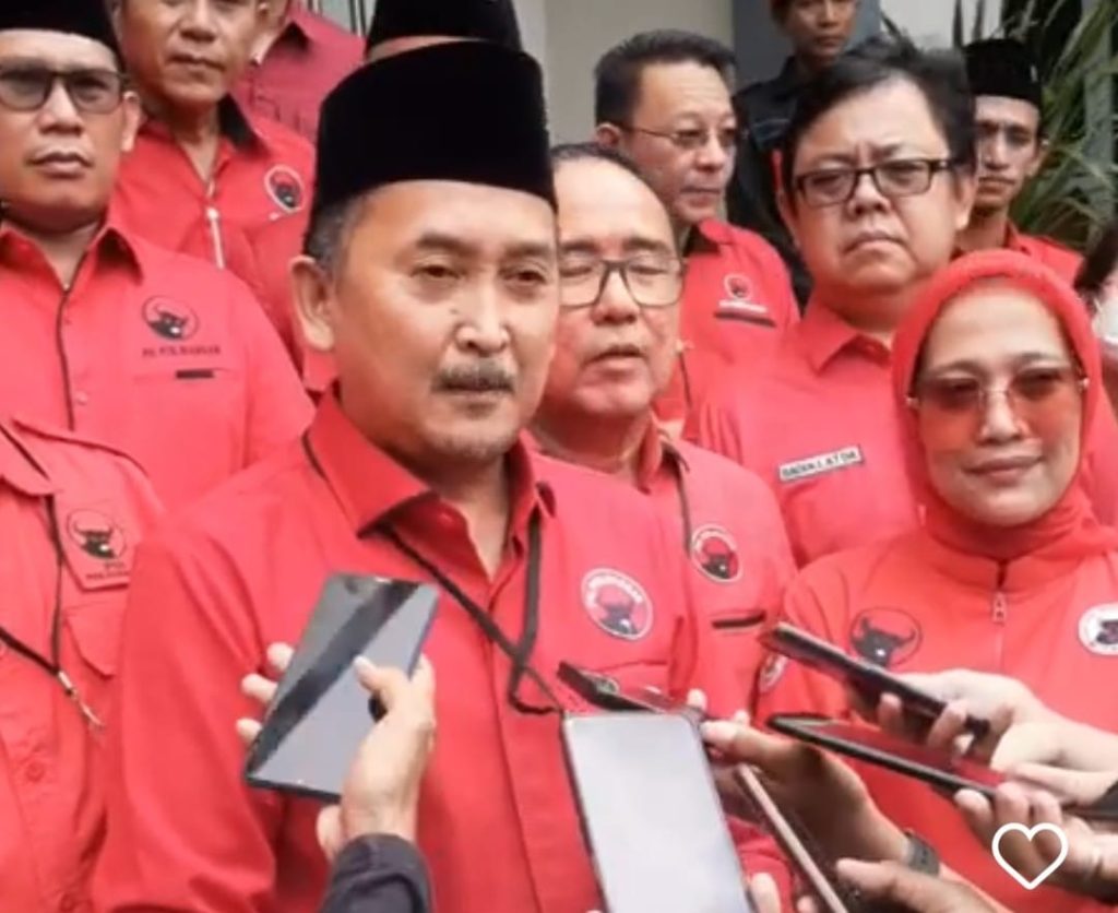Ade Sumardi (Foto: Tangkap layar instagram DPD PDIP Banten)