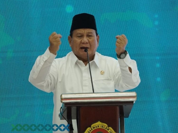 RI Prabowo Subianto menyampaikan mengenai Memaksimalkan Peran Ormas dalam Membangun Negara Berdaulat 
 Menyongsong Indonesia Emas. (dok. LDII)
