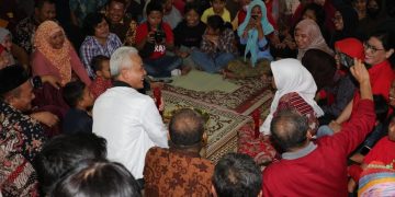 Ganjar bermalam dengan warga