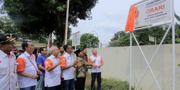 Wakil Wali Kota Tangerang, H. Sachrudin meresmikan Sekretariat Organisasi Amatir Radio Indonesia (ORARI) Lokal Tangerang, di Gedung BPBD Kota Tangerang, Minggu 3 Desember 2023.