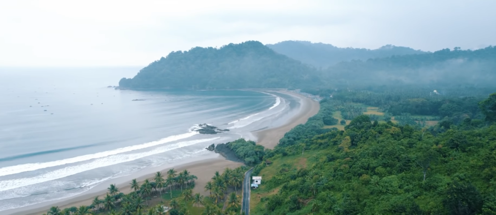 Pantai Sukamade, Banyuwangi (Tangkapan Layar)