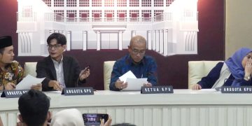 Ketua KPU RI, Hasyim Asy'ari saat konferensi pers di kantor KPU RI, pada Kamis (21/12/2023). (Foto Ilham/Suaranusantara)