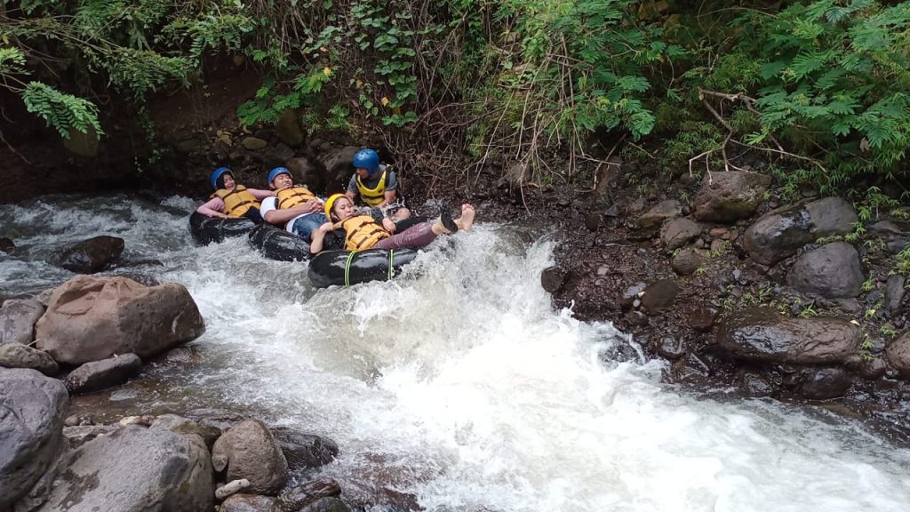 Arung Jeram Cikalumpung(Dok Cikal Adventure)