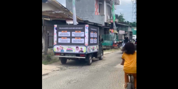 Videotron yang disediakan pendukung capres-cawapres 01.