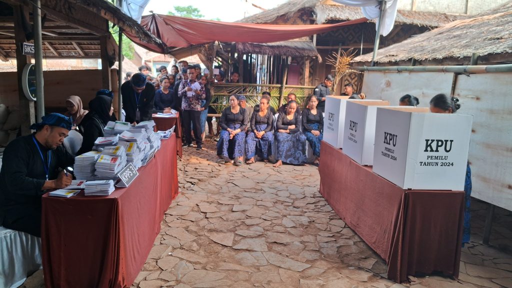 Simulasi pemungutan Pemilu 2024 di Desa Kanekes, Lebak.(SuaraNusantara.com/Def)